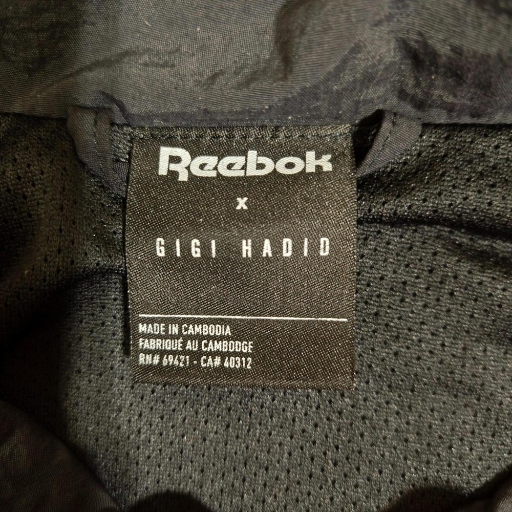Reebok x Gigi Hadid Womens Black Cropped Bomber Jacket Athleisure Small - Picture 3 of 6